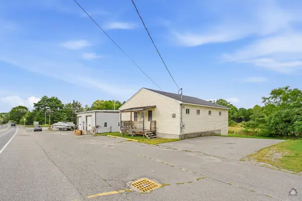 765 Main Street, Readfield, ME 04355
