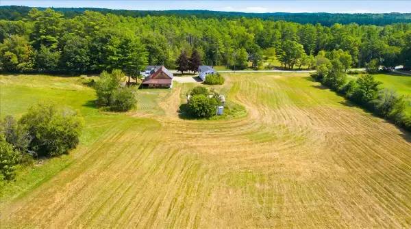43 Winthrop Road, Readfield, ME 04355