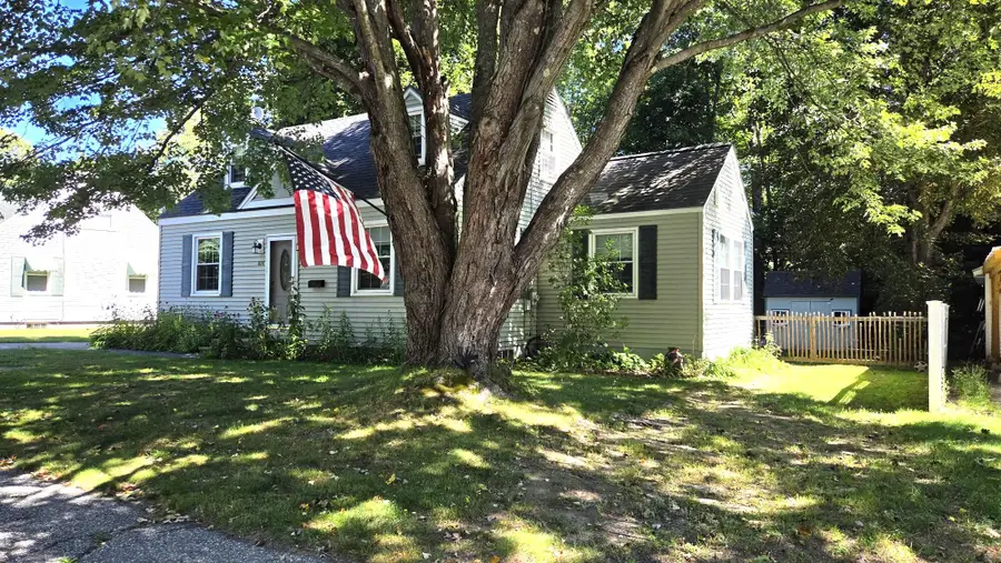 826 Somerset Street, Rumford, ME 04276 - #2