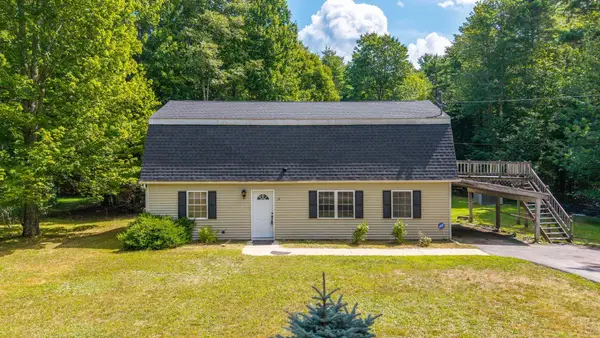 12 Dolimount, Raymond, ME 04071