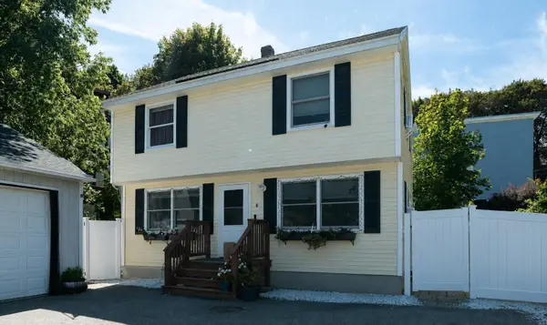 6 Buckleys Court, Biddeford, ME 04005
