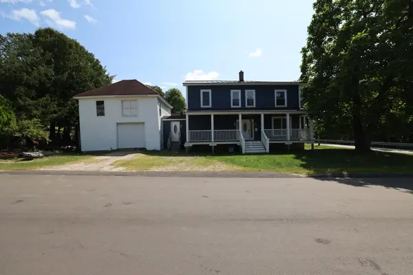 4 Pearl Street, Mexico, ME 04257
