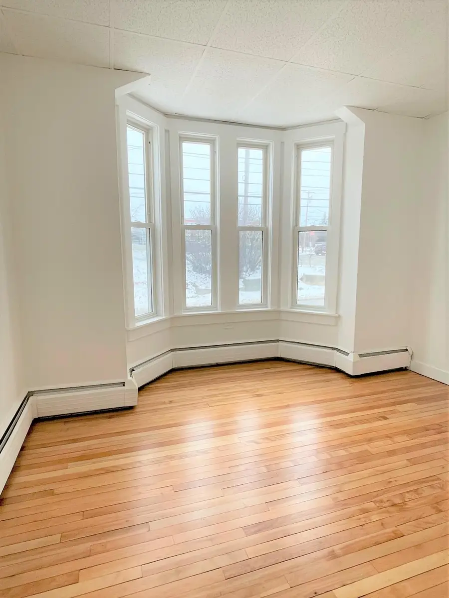143 Oak Street, Lewiston, ME 04240 - #3