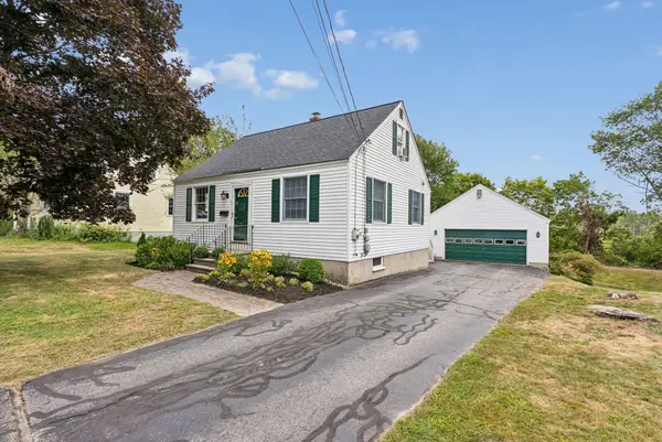 53 Longfellow Drive, Cape Elizabeth, ME 04107