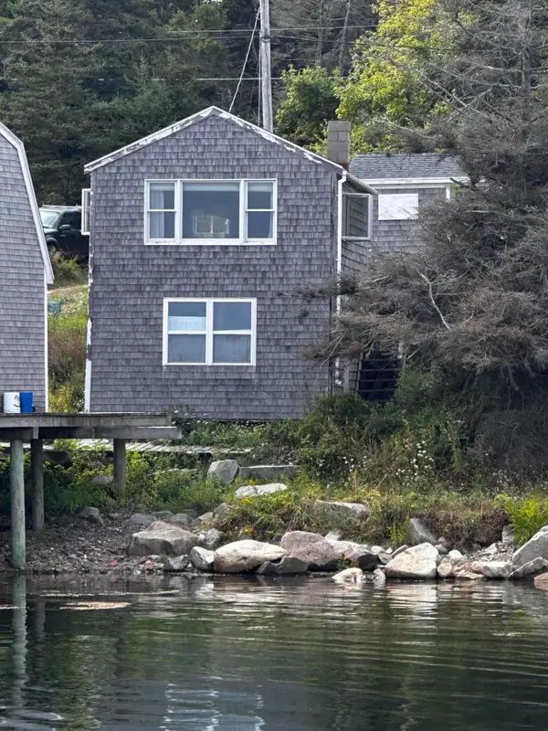 12 Wharf Lane, Matinicus Isle Plt, ME 04851