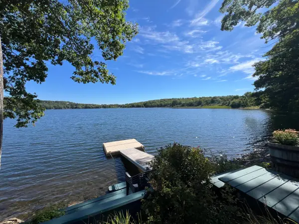 127 Lake View Drive, Rockland, ME 04841