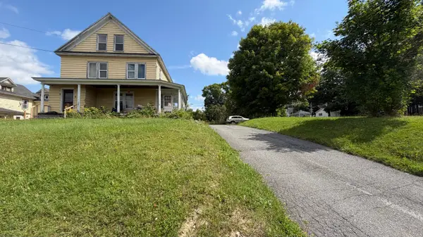 9 2nd Street, Presque Isle, ME 04769