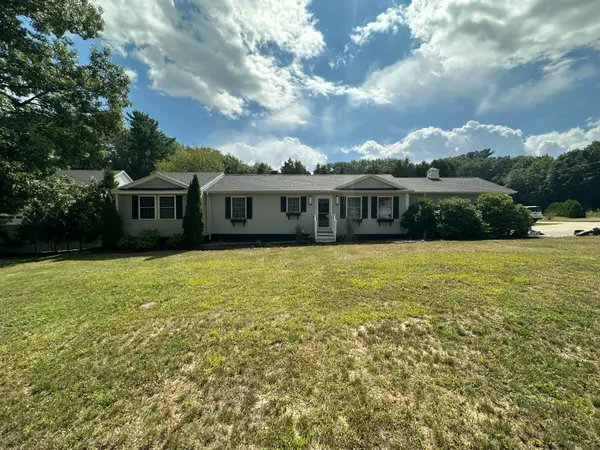 8 Shamrock Lane, Wells, ME 04090
