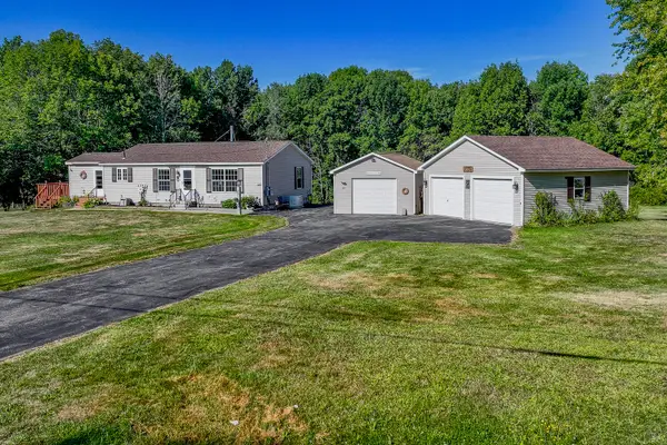 Address Withheld By Seller, Albion, ME 04910