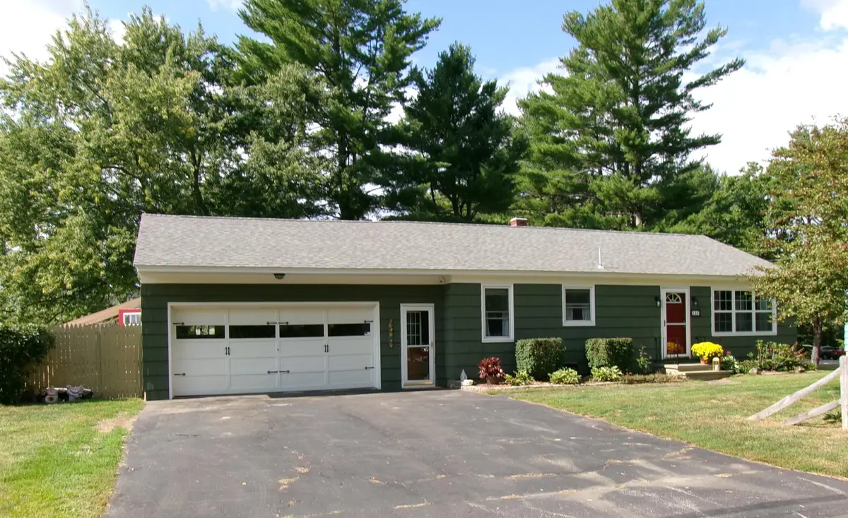 140 Hogan Road, Lewiston, ME 04240 - #1