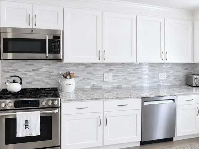 140 Hogan Road, Lewiston, ME 04240 - #3