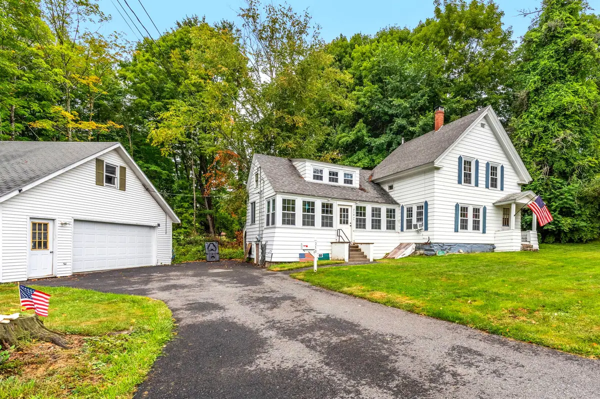 210 Middle Street, Farmington, ME 04938 - #1