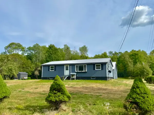 40 Cove Road, Winterport, ME 04496