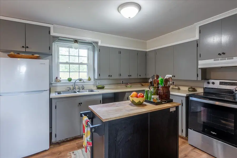 9 North Street, Thomaston, ME 04861 - #3