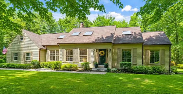 31 Pheasant Run Road, Belgrade, ME 04917