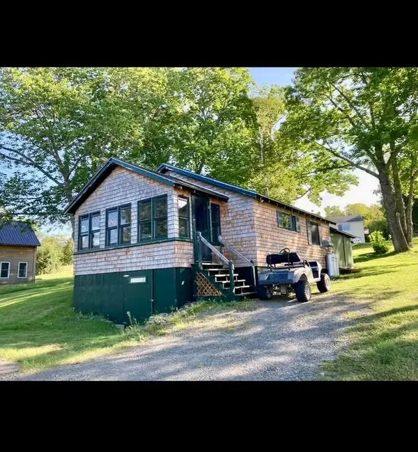 2075 Lakeview Road, Lake View Plt, ME 04463
