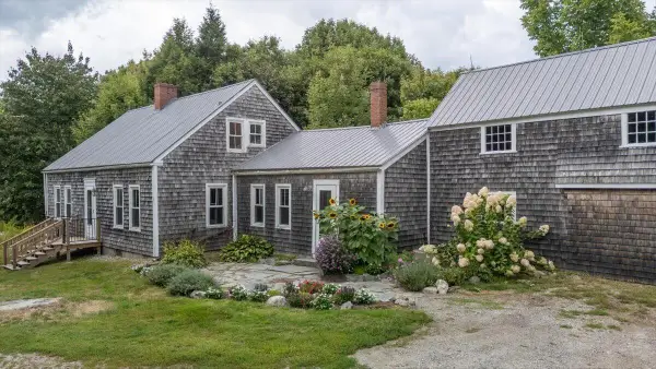 200 Old Union Road, Washington, ME 04574