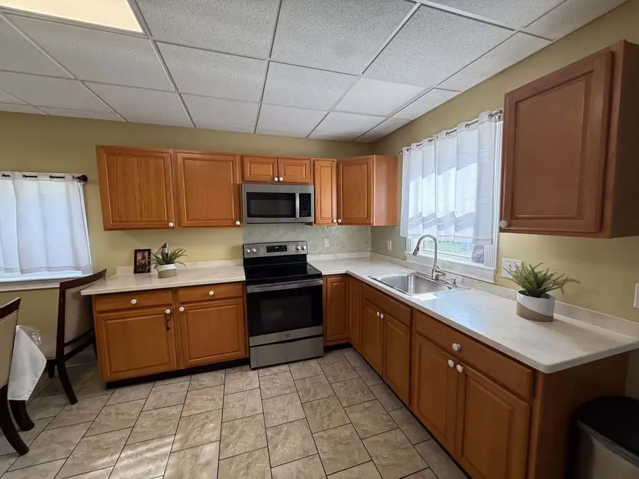 651 Pleasant Street, Lewiston, ME 04240 - #3