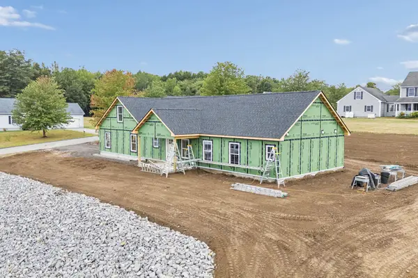 3 Sunrise Drive, Hallowell, ME 04347