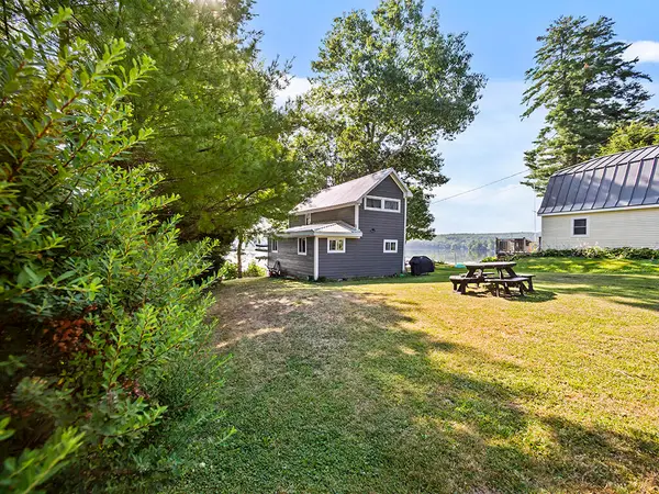 110 Arnold Road, Vassalboro, ME 04989