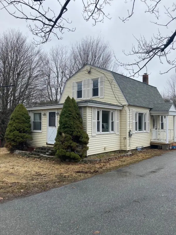 105 Pond Road, Lewiston, ME 04240