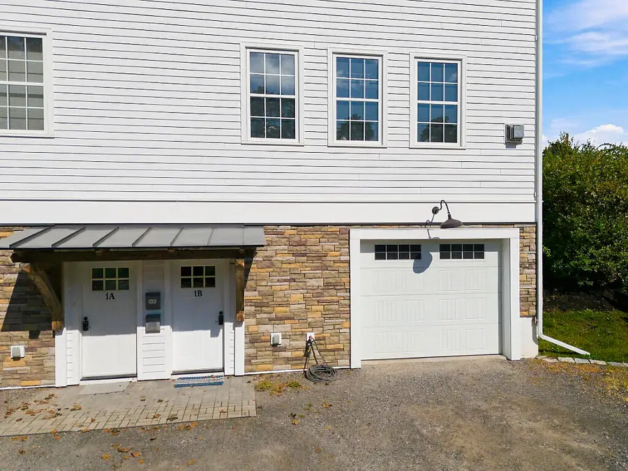 51 Winthrop Street #1B, Hallowell, ME 04347 - #2