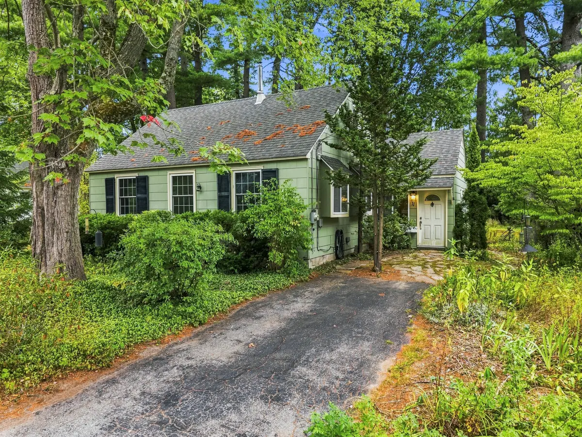11 Chamberlain Avenue, Brunswick, ME 04011 - #1