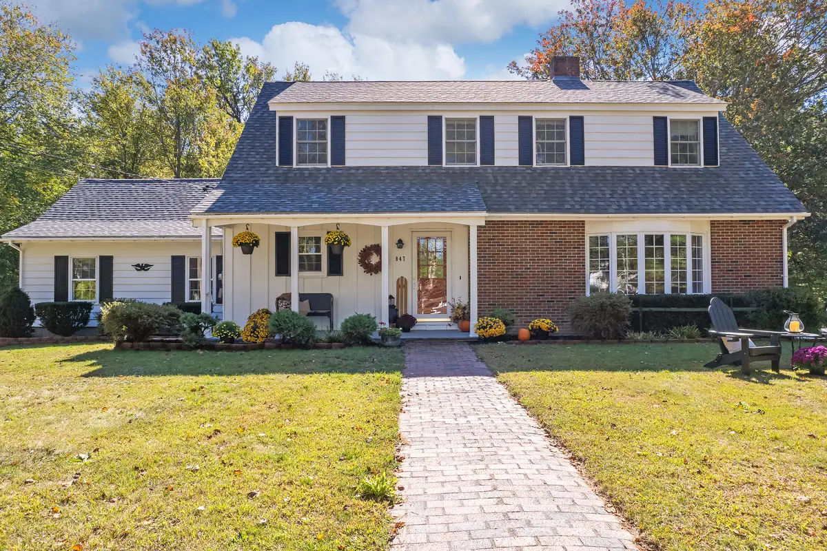 847 Middlesex Road, Topsham, ME 04086 - #1