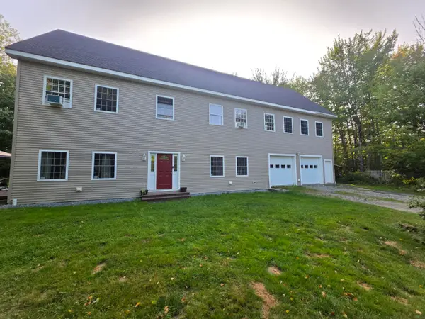 20 Frankfort Road, Searsport, ME 04974
