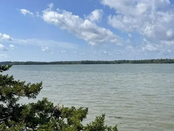 14 Heron Cove Road, Harrington, ME 04643