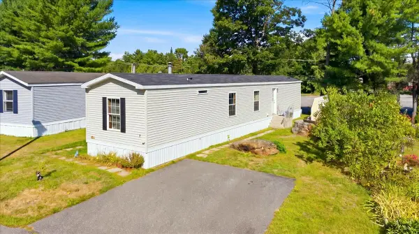 7 Autumn Lane, Lewiston, ME 04240