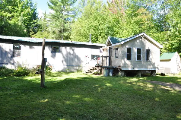 1792 Pushaw Road, Glenburn, ME 04401