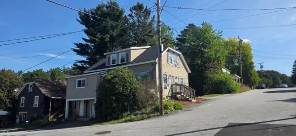 26 Laurier Street, Lewiston, ME 04240