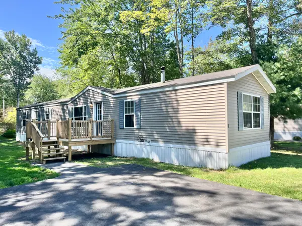 8 Bayberry Drive, Old Orchard Beach, ME 04064