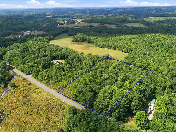 R8 4-1 Pinkham Road, Pittston, ME 04345