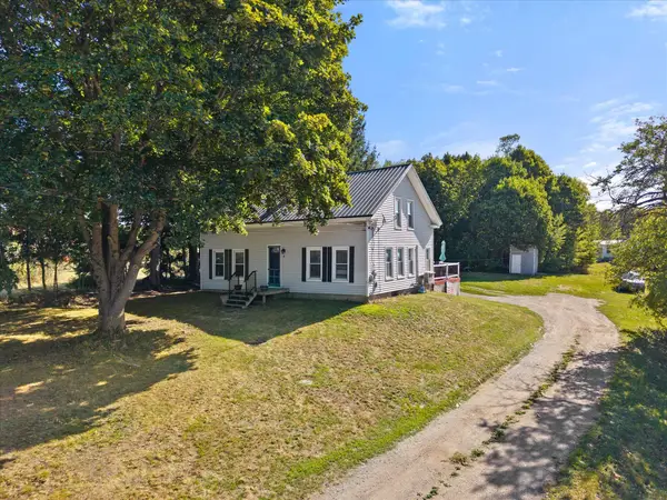 8 Cookson Road, Orrington, ME 04474