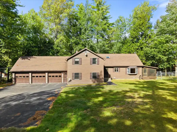 487 Main Road, Milford, ME 04461
