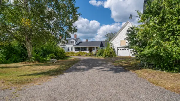 628 Cathance Road, Topsham, ME 04086