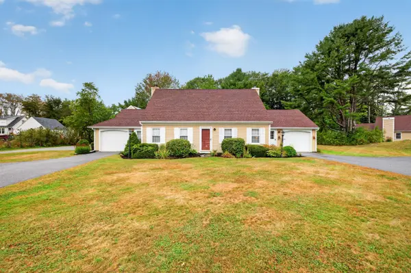 8 Landing Drive #8, Kennebunk, ME 04043