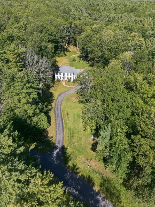 1 Payneton Hill Road, York, ME 03909