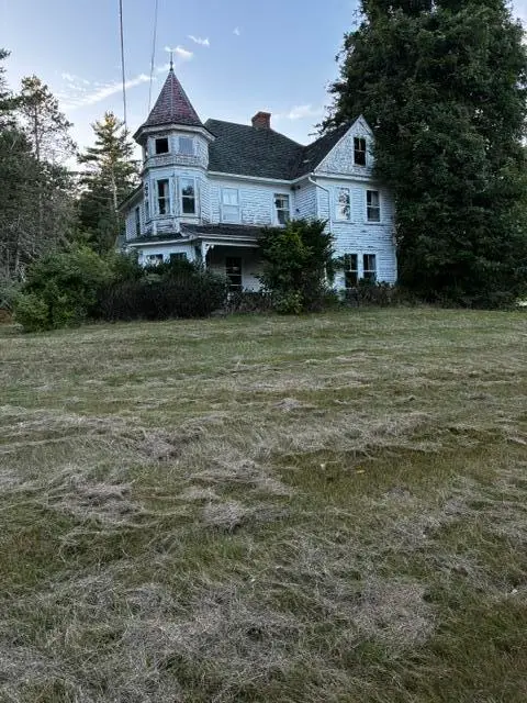 43 N Sedgwick Road, Sedgwick, ME 04676 - #2