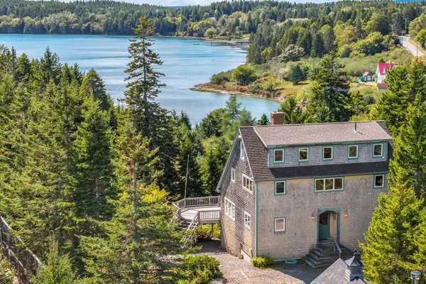 7 Minturn Road, Swans Island, ME 04685