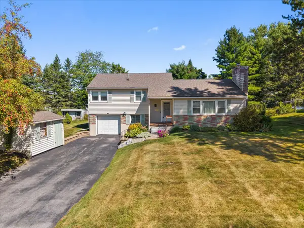 30 Birchwood Boulevard, Brewer, ME 04412