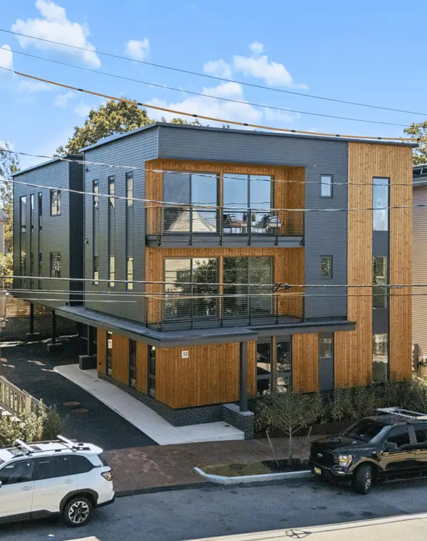 58 Cumberland Avenue #4, Portland, ME 04101