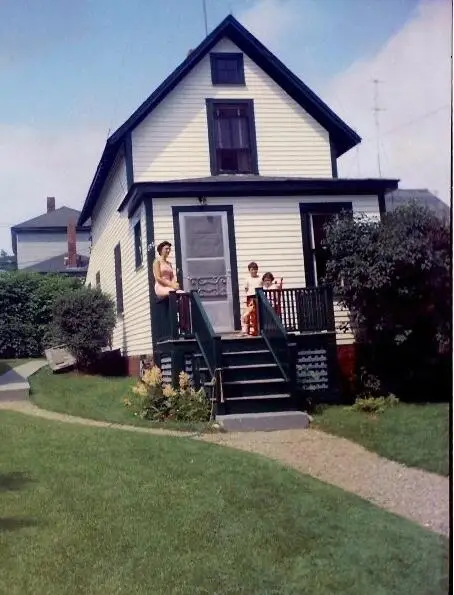 119 Ledgelawn Avenue, Bar Harbor, ME 04609
