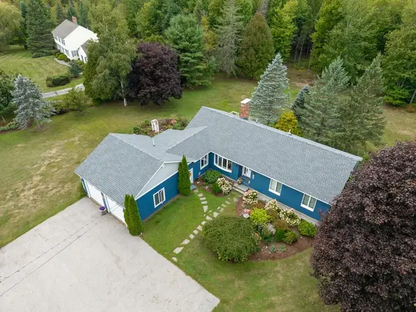 2072 Skyway Valley, Hermon, ME 04401