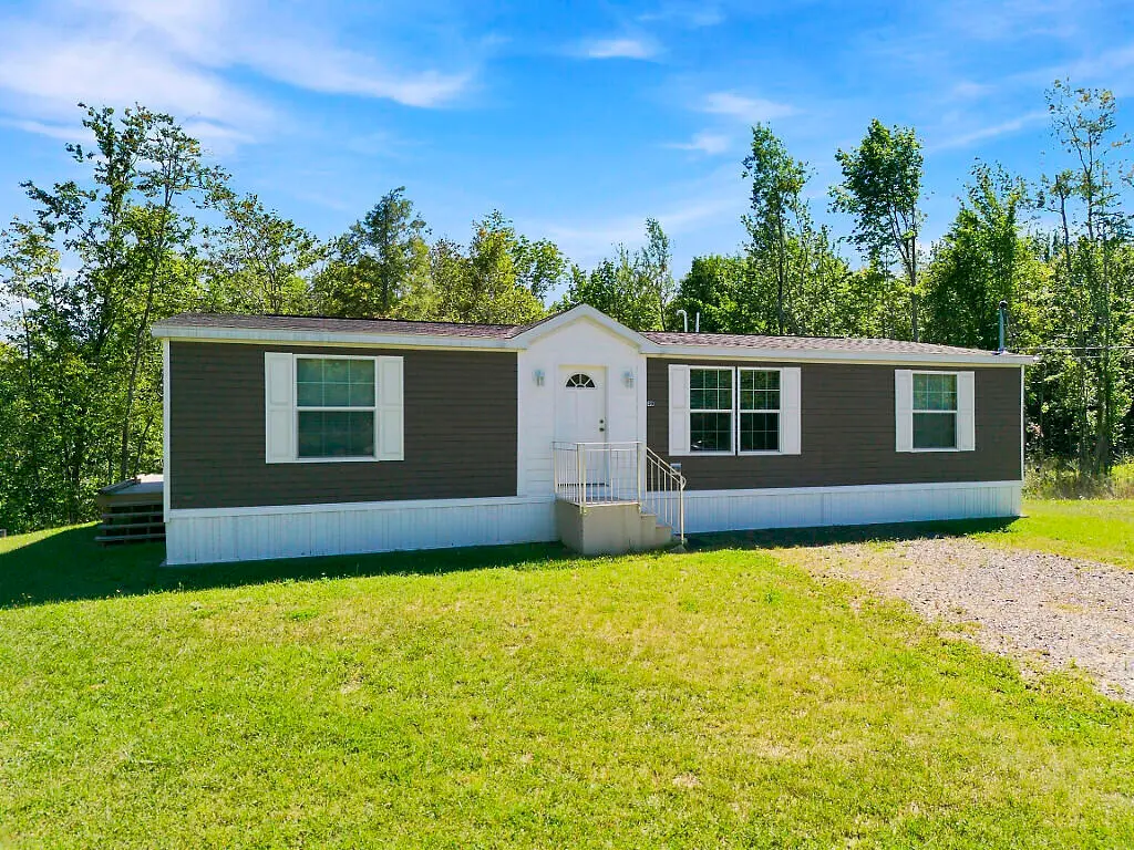 39 S Greenridge Heights, Oakland, ME 04963 - #1