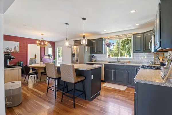 10 Stone Lane, Berwick, ME 03901
