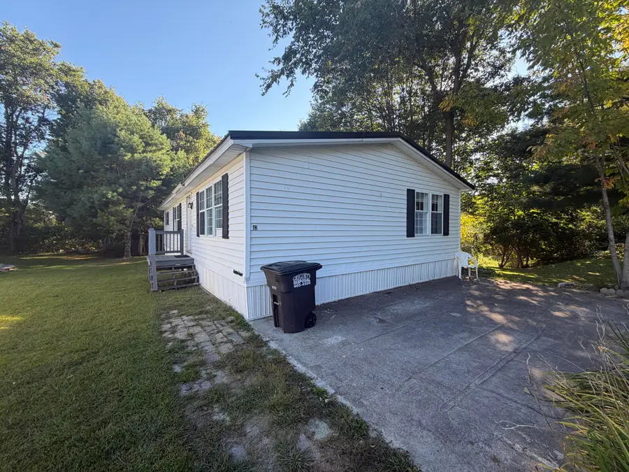 30 Oak Street #43, Oakland, ME 04963 - #3