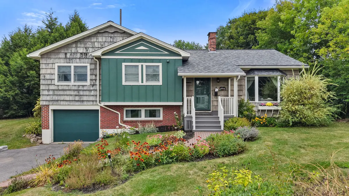 4 Park Avenue W, Brewer, ME 04412 - #1